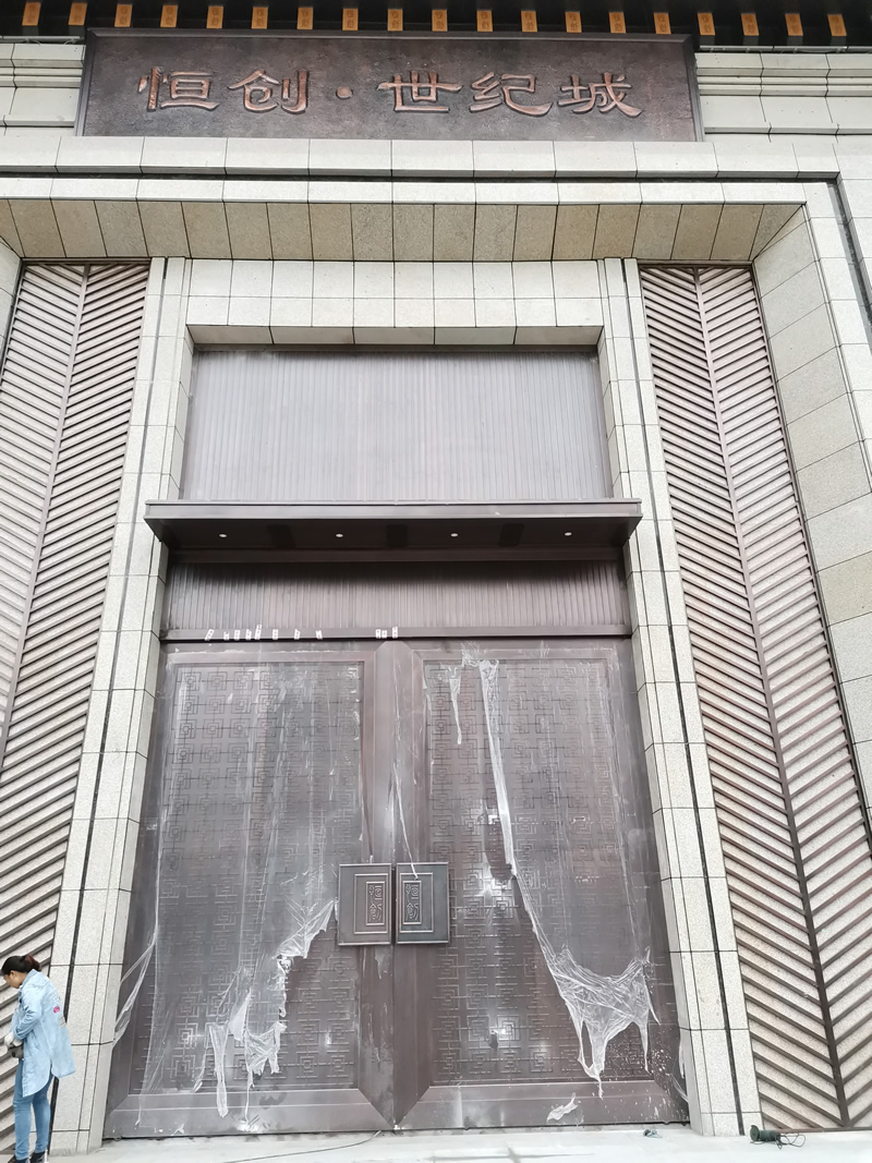 南充銅門安裝現(xiàn)場
