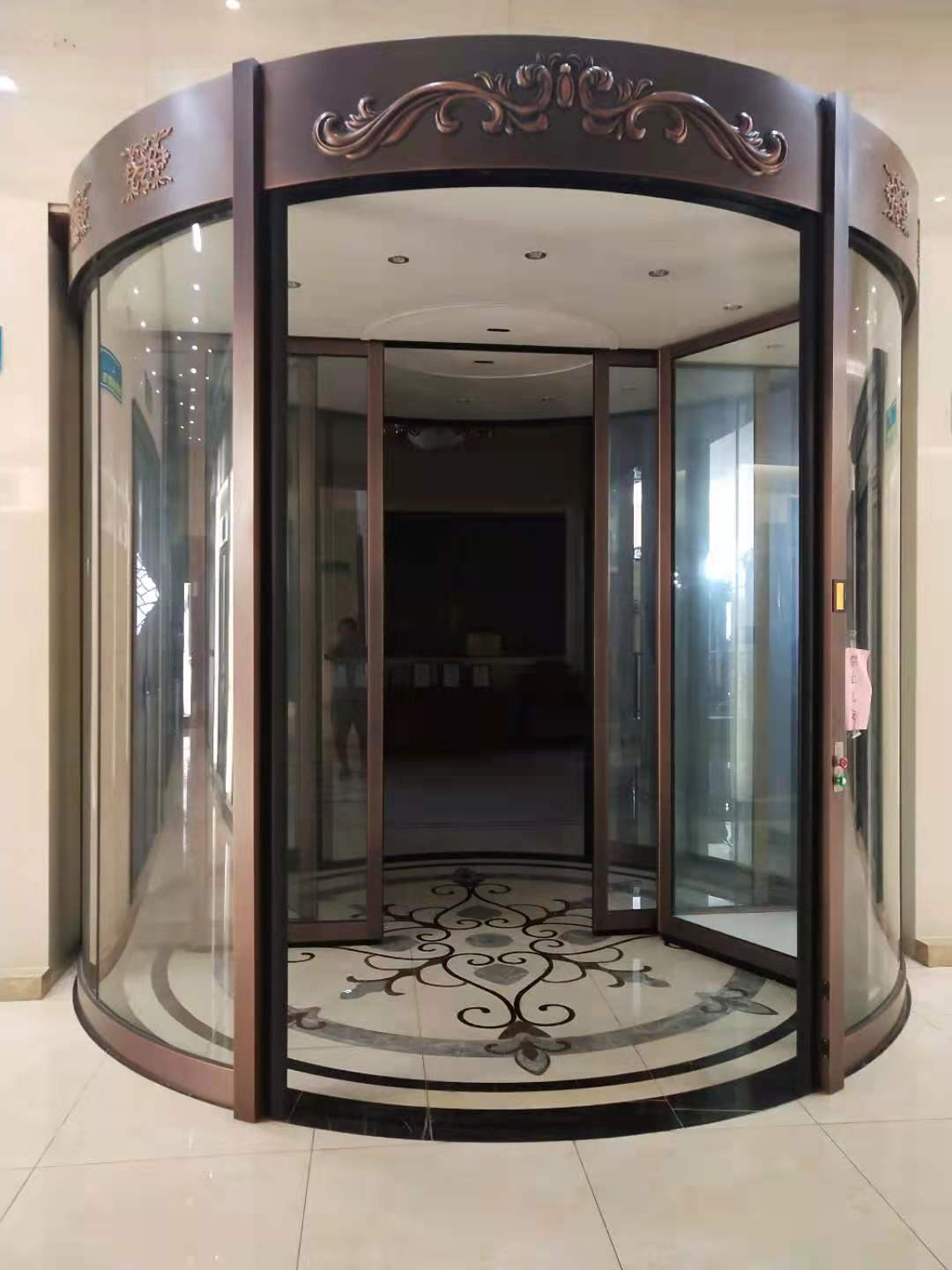 玻璃銅門實(shí)物圖片